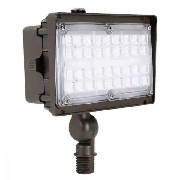 Outdoor Flood Light, 15 Watt, 2000 Lumens, 70+ CRI, IP65 Rated, Tempered Glass, 120-277V